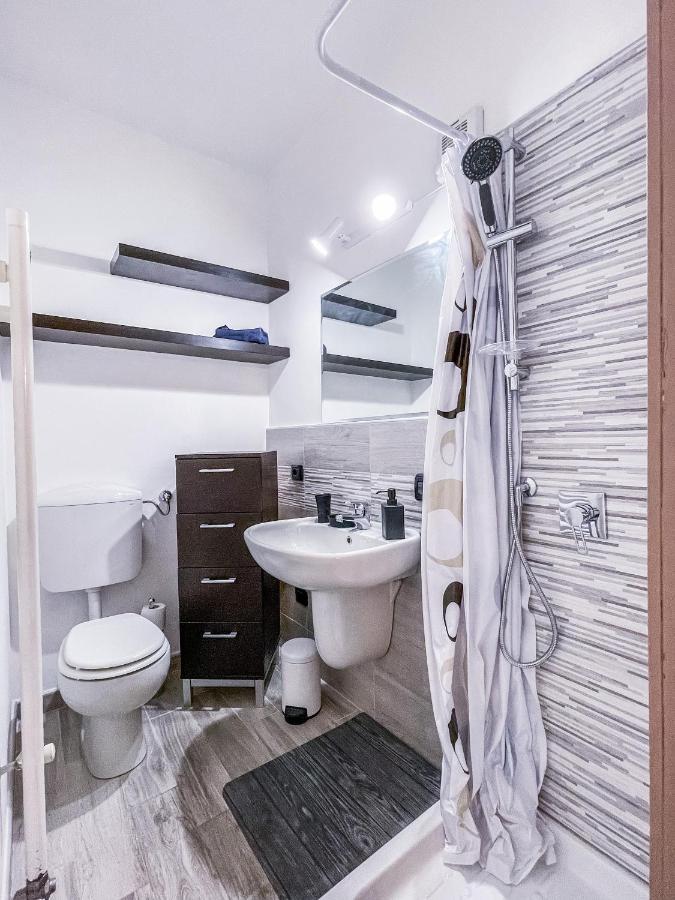 Myhouse Inn Le Rosine - Affitti Brevi Italia Turin Luaran gambar